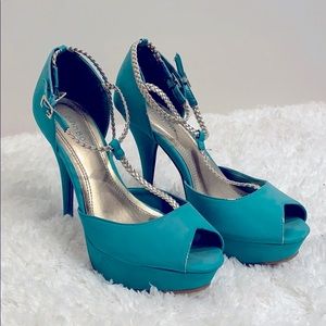 Bamboo Teal Heels